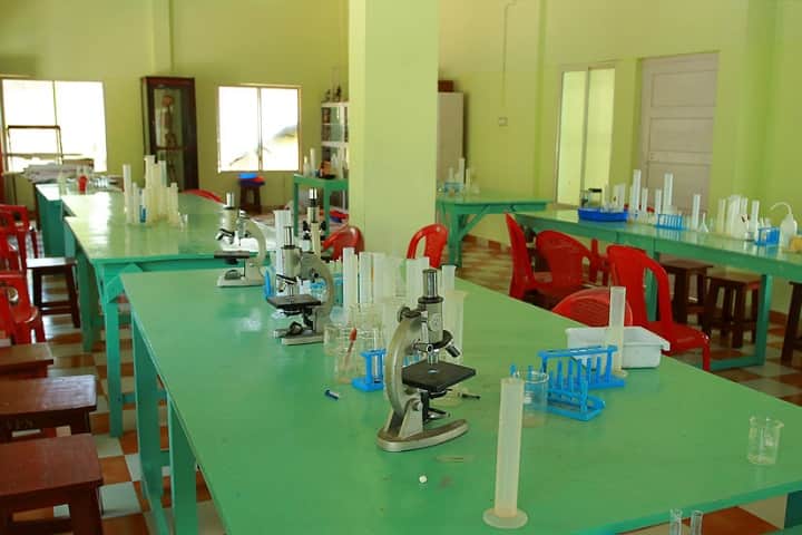 Viswabharathy Public School-Lab
