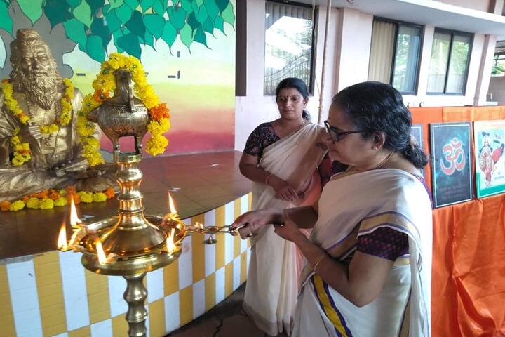 Vyasa Vidyalaya-Lighting The Lamp