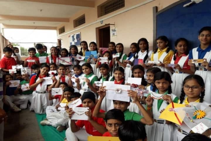 Aaditya Vidya Vihar-Rakhi Making Activity