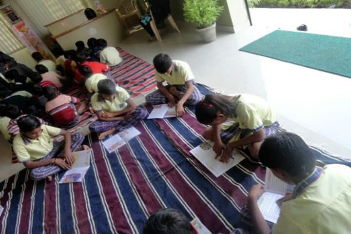 Aakar Public School-Reading Time