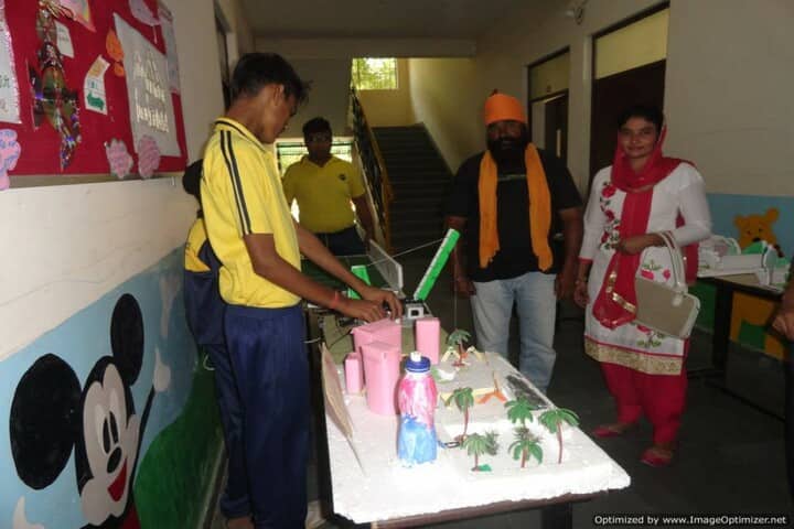 Aakar Public School-Science Exhibition