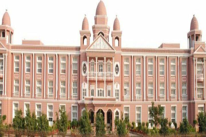 Advanced Academy-Campus View