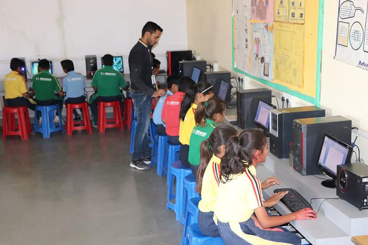 Advanced Kids Academy-Computer Lab