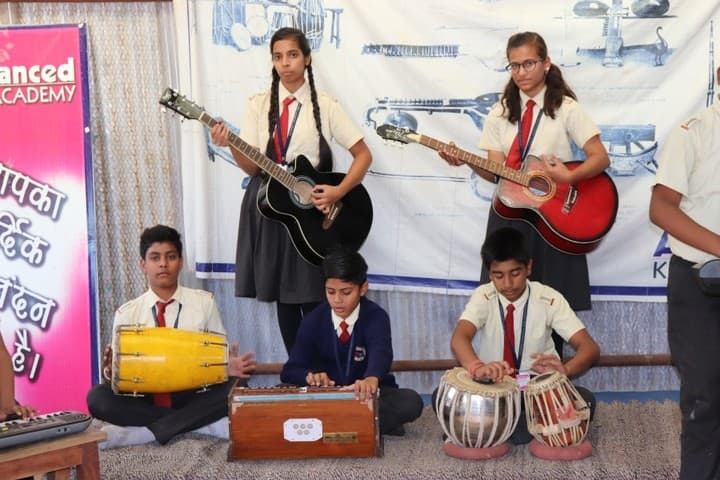 Advanced Kids Academy-Music Activity