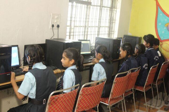 Aim Win Academy-Computer Lab