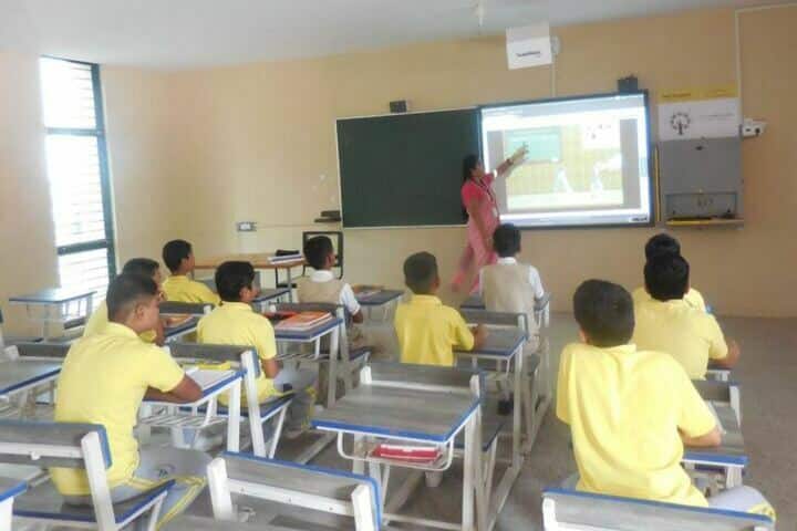 Alok International School-Smart Classroom