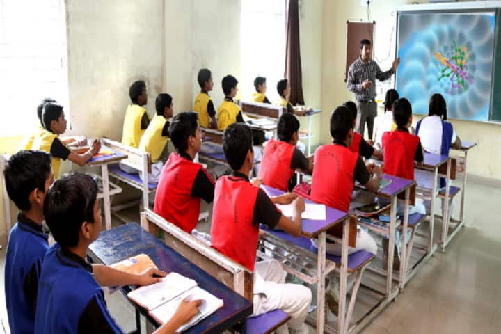 Anamay Higher Secondary School-Smart Class