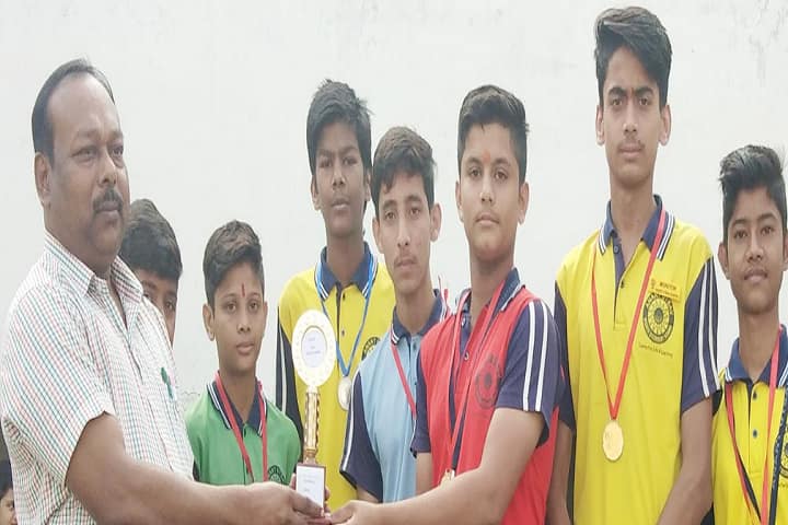 Anant Utsav School-Gift Presentation