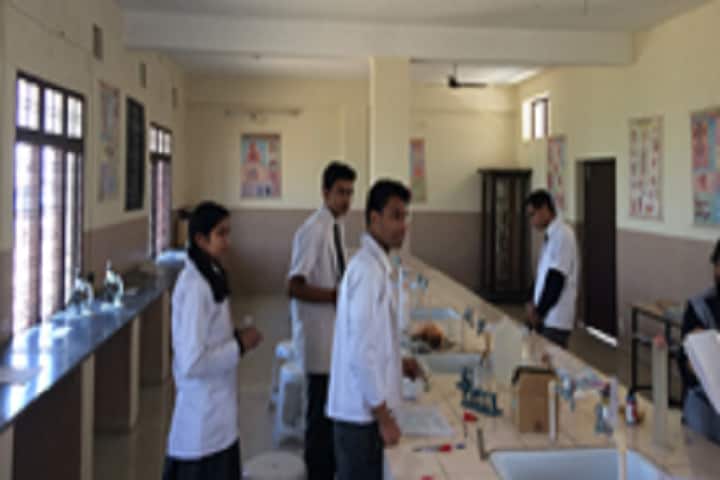 Anant Utsav School-Science Lab