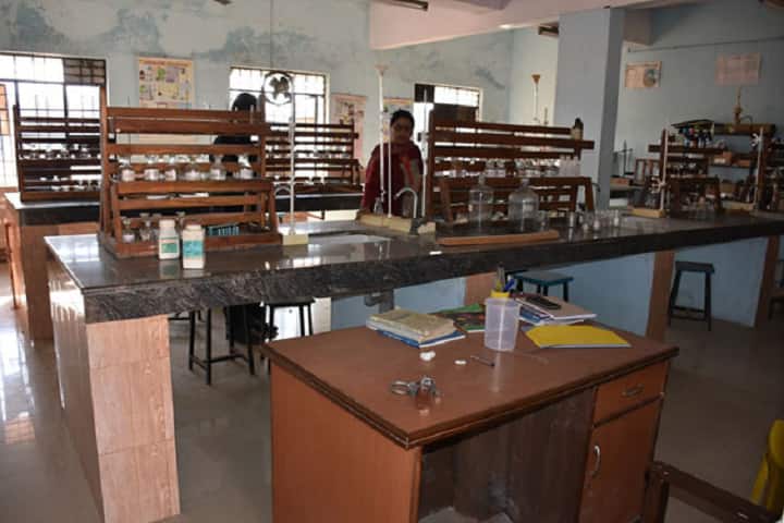 Bal Bharati Public School -Chemistry Lab
