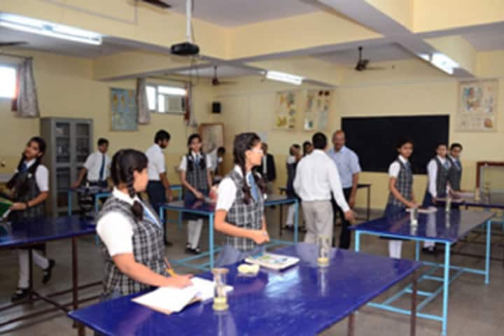 Bal Bharti School-Biology Lab
