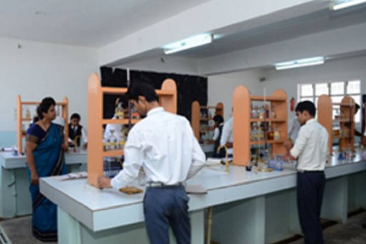 Bal Bharti School-Chemistry Lab