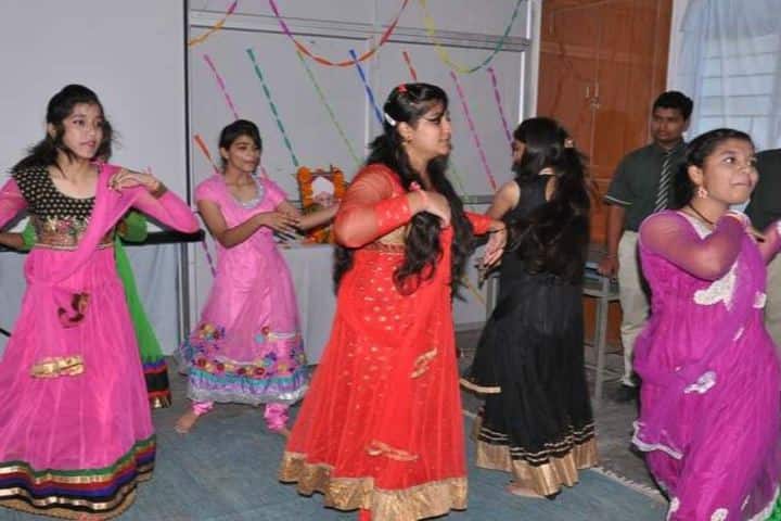 Bank Officers Public Higher Secondary School-Dance