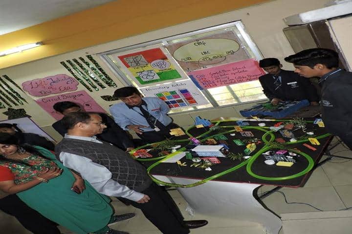 Bonnie Foi Co Education School-Exhibition