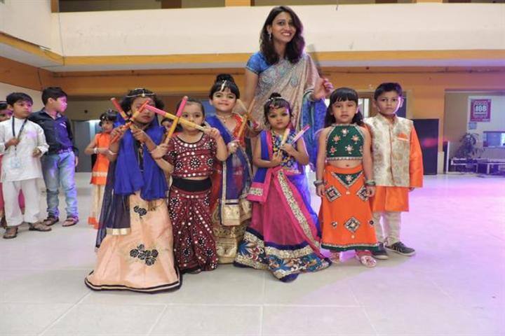 Bonnie Foi Co Education School-Festival