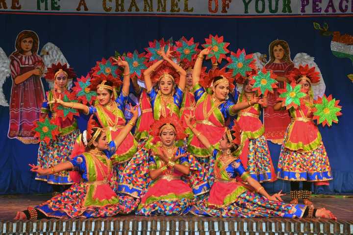 Carmel Convent Girls Senior Secondary School-Farewell