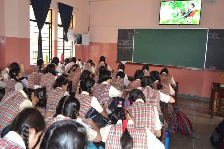 Carmel Convent Senior Secondary School-Classroom
