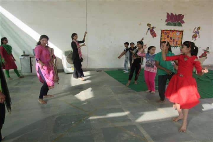 Central Academy School-Dance Room