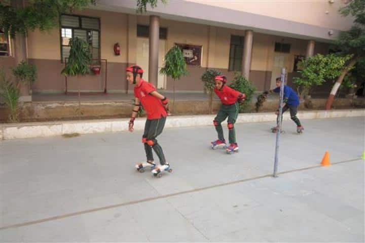 Central Academy School-Skating