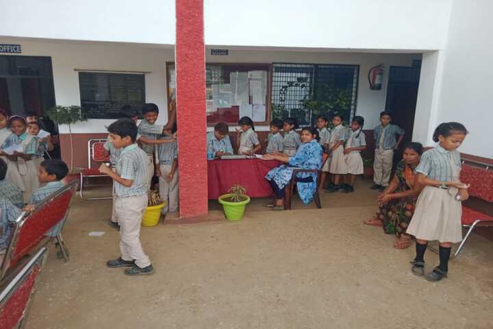 Central Public Senior Secondary School-Kids