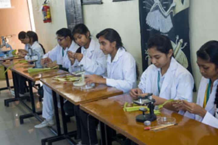 Columbia Convent School-Biology Lab
