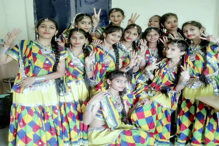 Daisy Dales School-Festivals