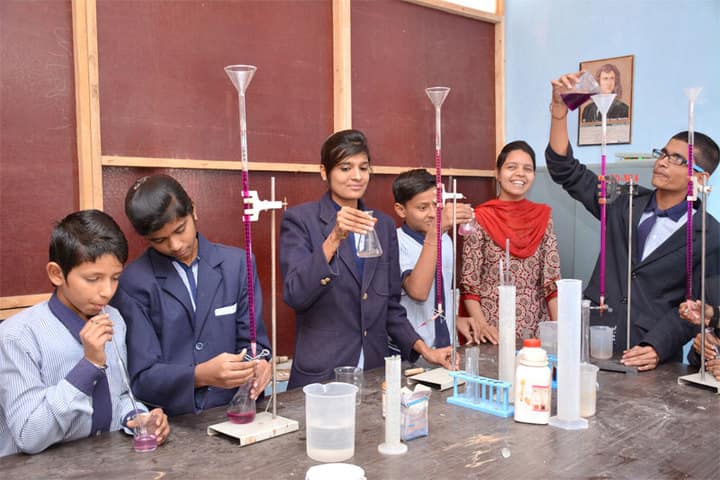 Datahari Public School-Labs