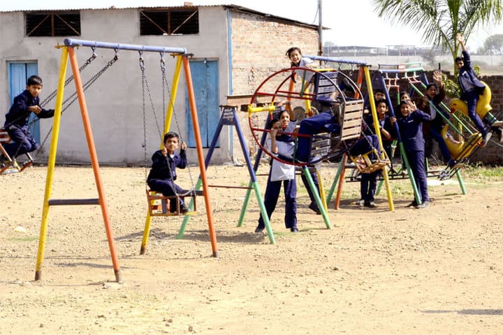 Datahari Public School-Indoor games
