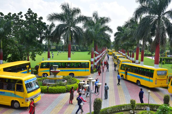 Delhi International School-Bus Facility