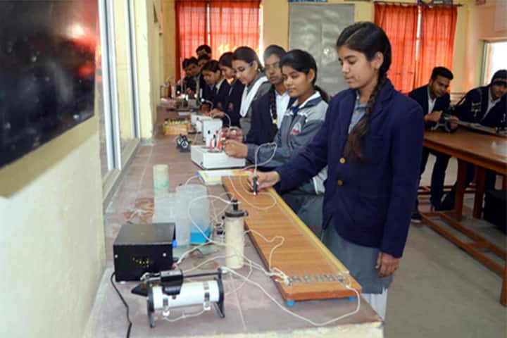 Delhi Public Academy-Scientific Lab