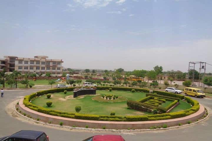 Delhi Public School-Campus View