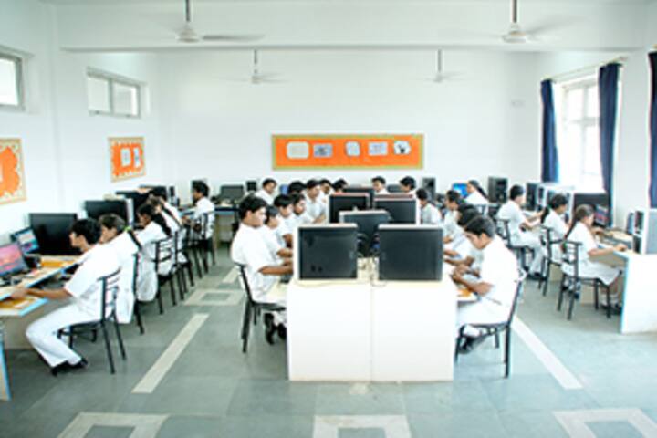 Delhi Public School-Computer Lab