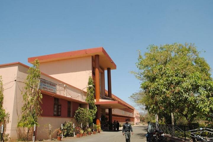 Demonstration School-Campus-View