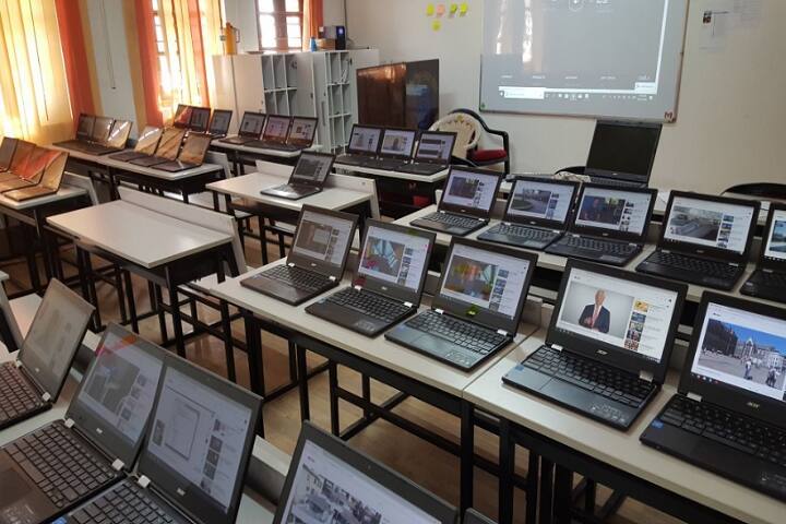 Demonstration School-IT-Lab
