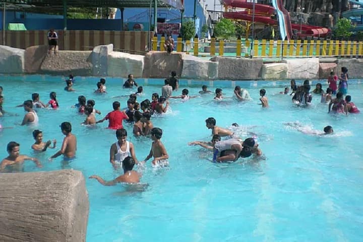 Eastern Heights Public School-Swimming Pool