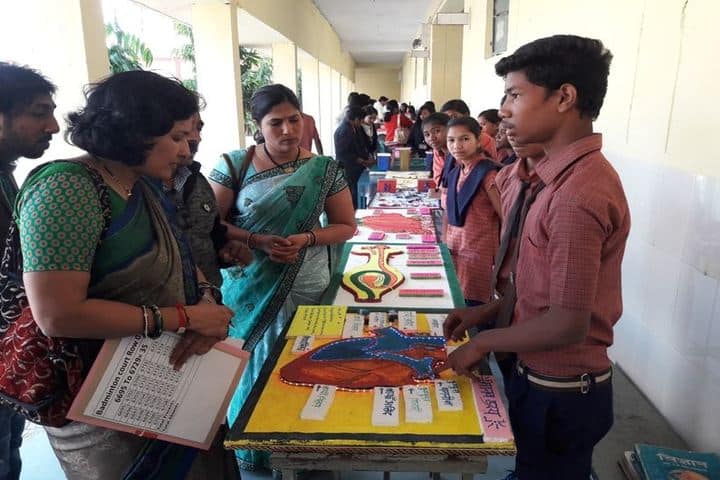 Eklavya Model Residential School-Science Lab