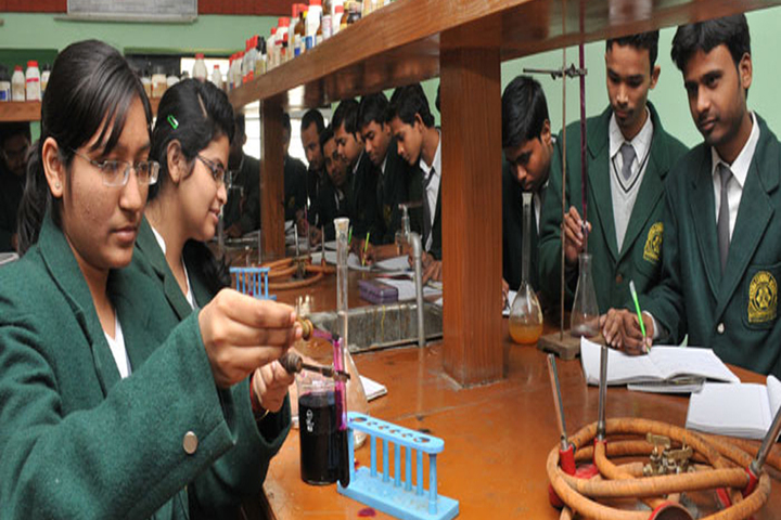 Acharya Shri Sudarshan Patna Central School-Lab
