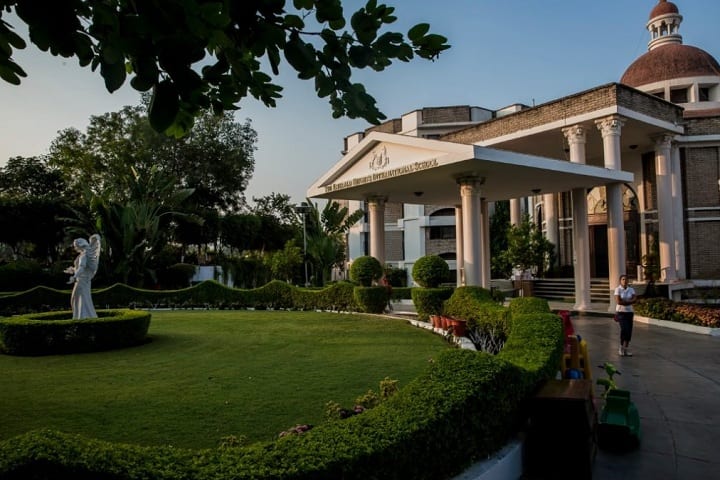 Emerald Heights Higher Secondary School-Campus-View front