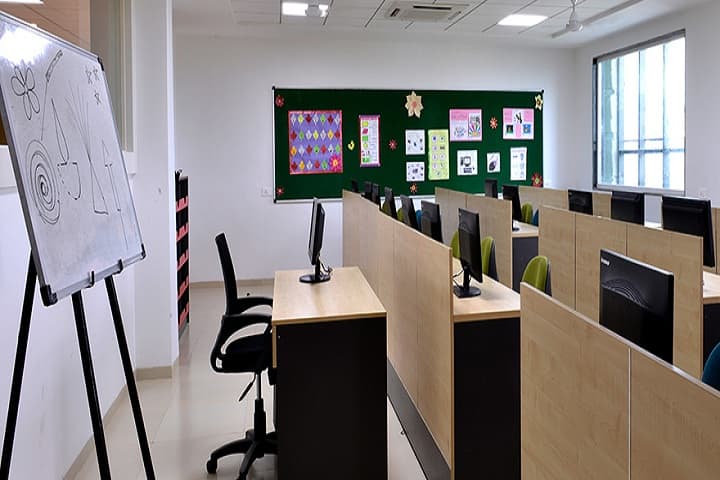 GD Goenka Public School-IT-Lab full view