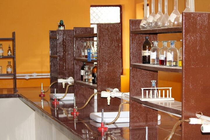 Ganesha Blessed Public School-Laboratory science
