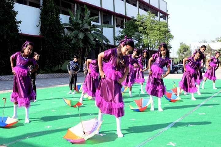 Green Valley Public School-Group Dance