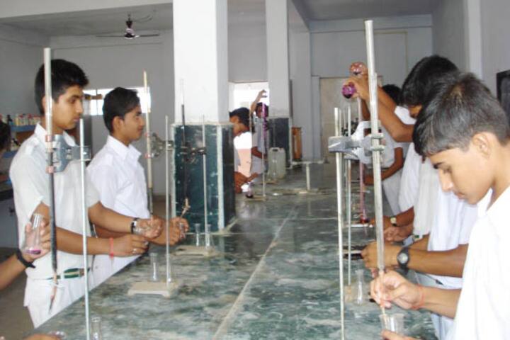Gurukul Purv Madhyamik Vidyalaya-Chemistry Lab