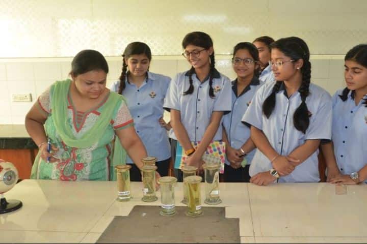 Gwalior Glory High School-Bio lab