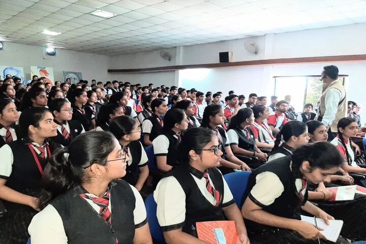 Gyan Sagar Academy-Seminar