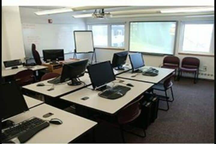 Gyan Vihar Public School-Computer lab