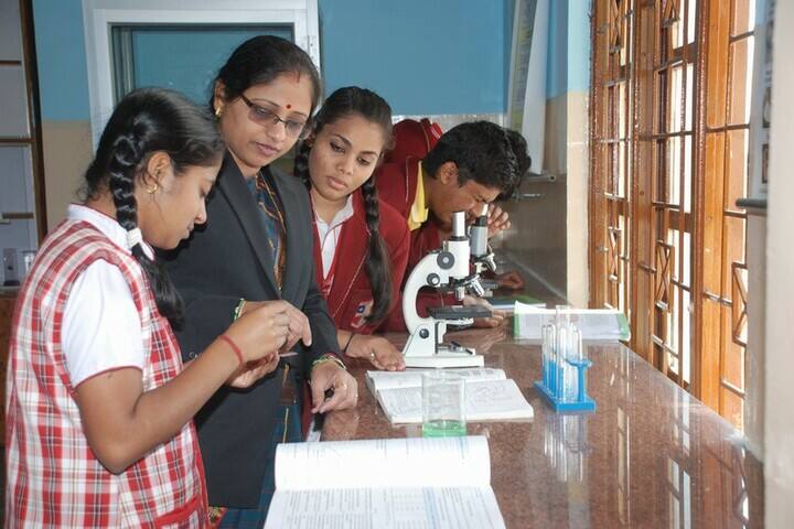 Holy Cross Senior Secondary School-Biology Lab