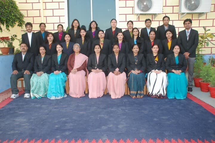 Holy Cross Senior Secondary School-Faculty