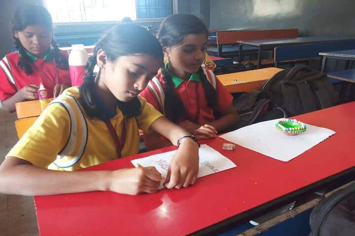International Public School-Art And Craft