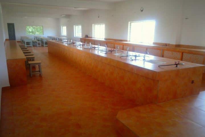 Ishaque Patel Public School-Lab