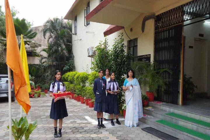 ITMA Vidya Niketan-Greeting Ceremony